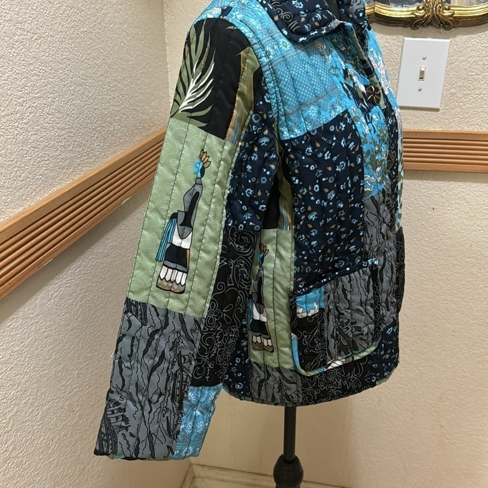 Equestrian Allure size small horseprint puffer jacket! - Picture 4 of 12